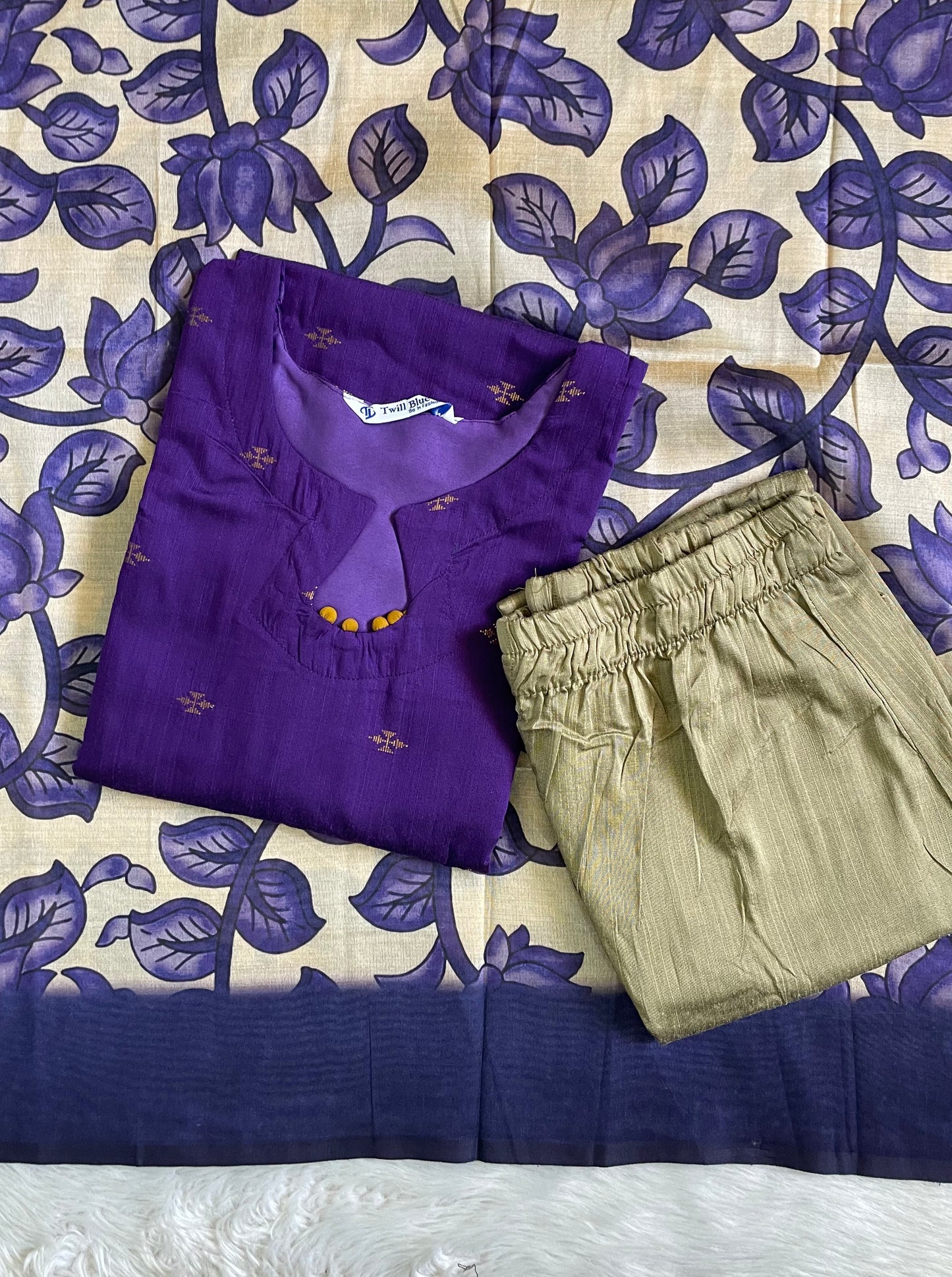 Premium Festive Buta Silk Kurta Sets(JOY047)