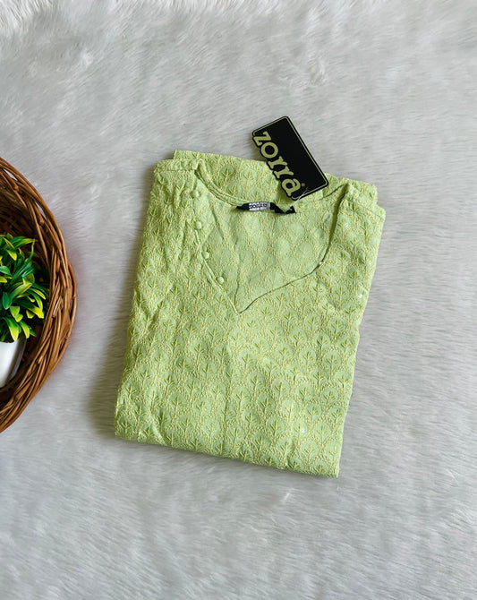 Hotselling Chikankari Kurtis