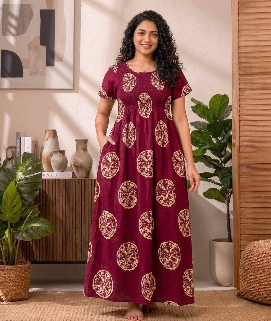 Smokey Model Nighty (Red)