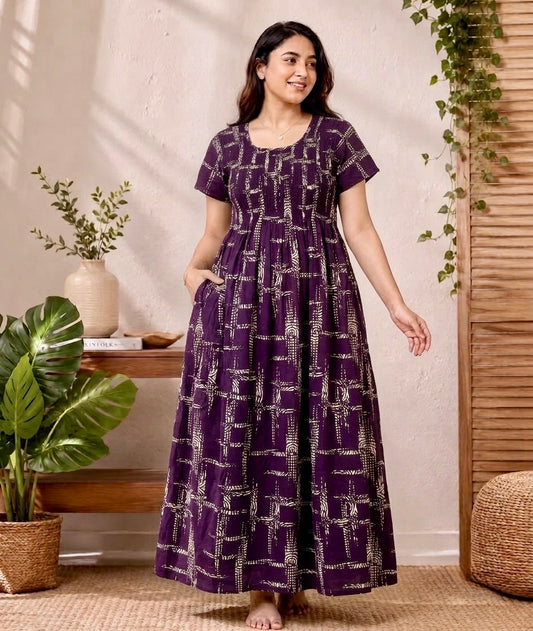 Smokey Model Nighty (Purple)