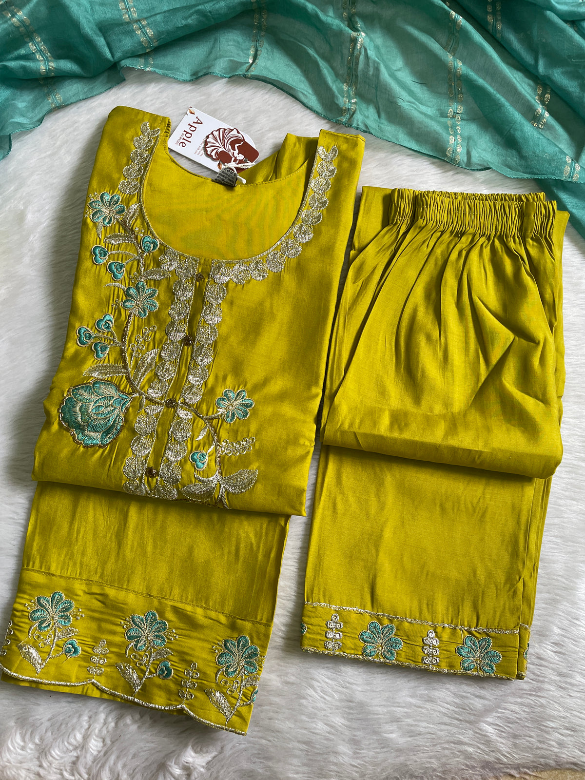 Festive Wear Kurta Sets with Lining (JOY069)