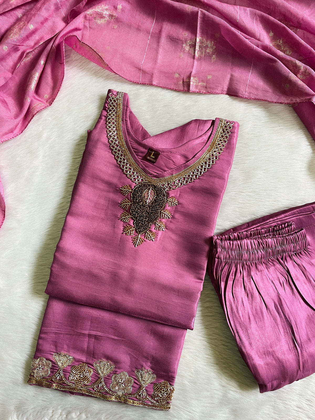 Festive Wear Kurta Sets with Lining (JOY069)