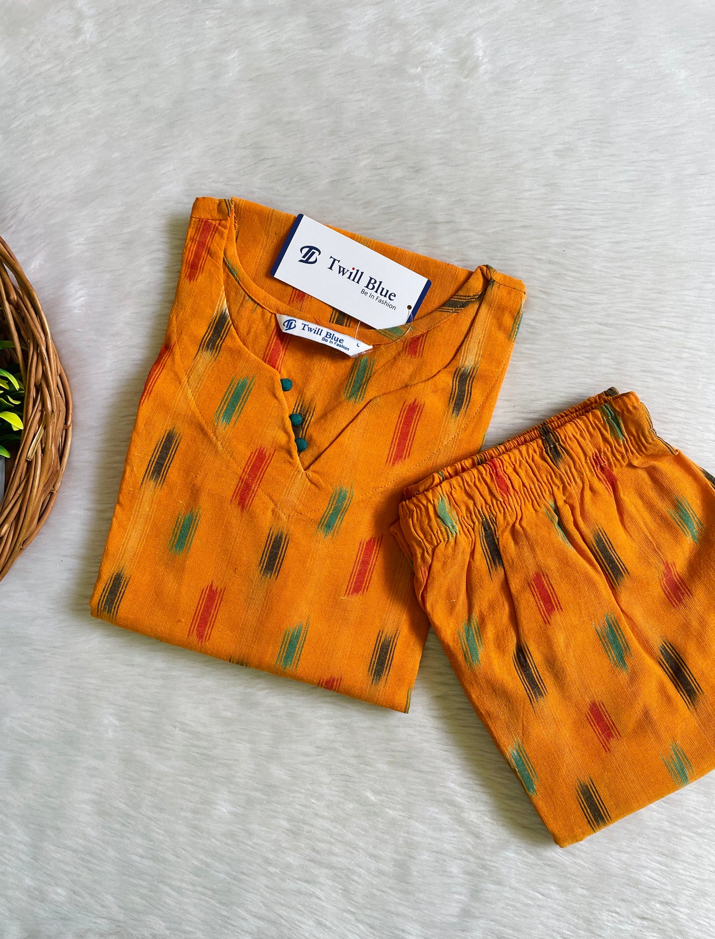 Premium Handloom Ikkat Co-ord Set (JOY016)