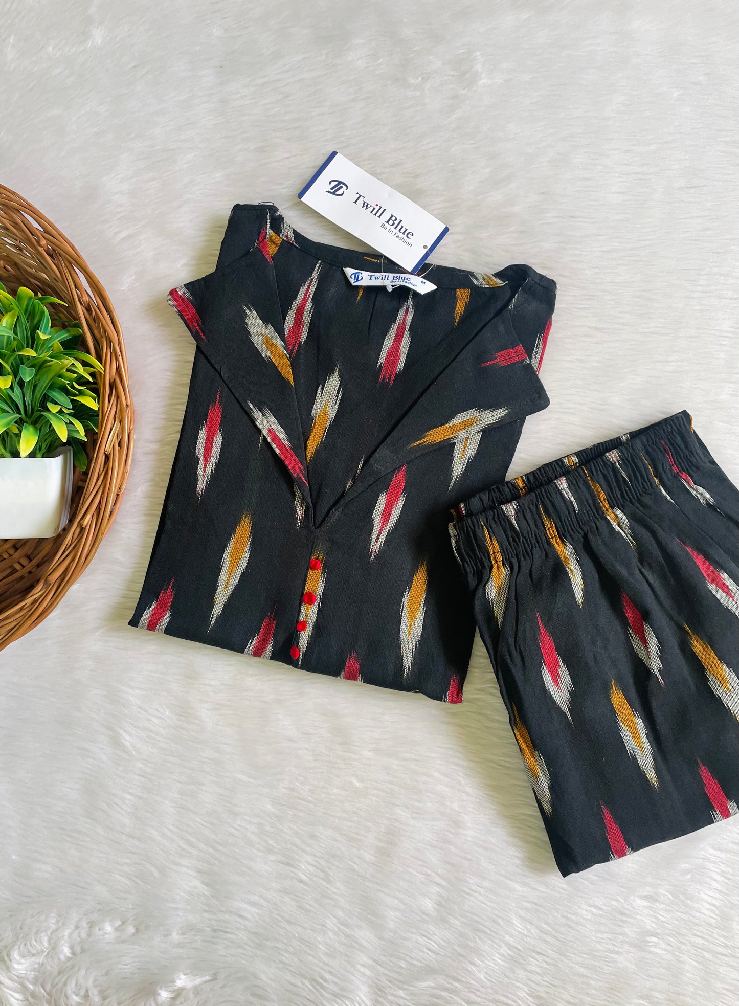 Premium Handloom Ikkat Co-ord Set (JOY023)