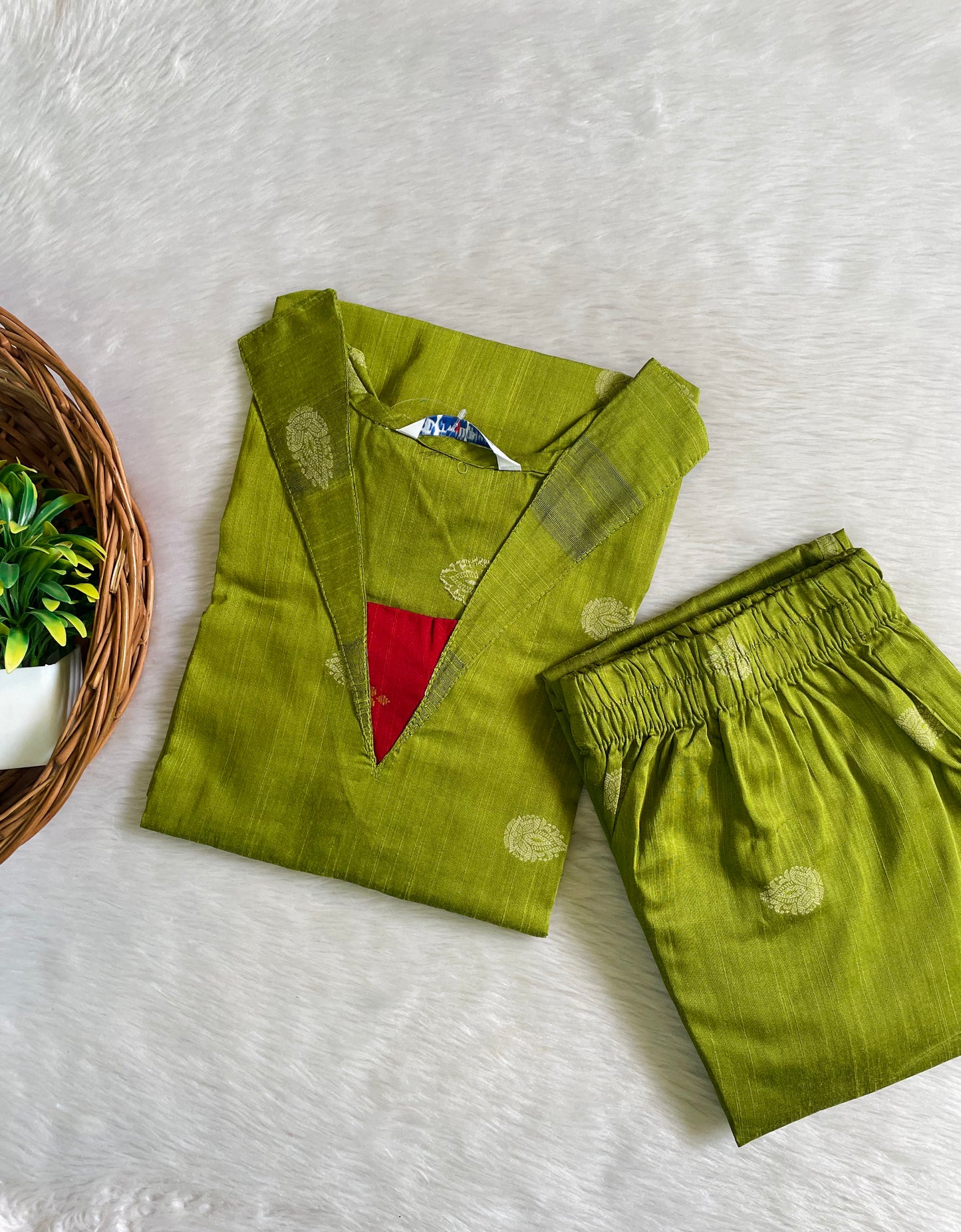 Premium Festive Buta Silk Co-ord Sets (JOY025)