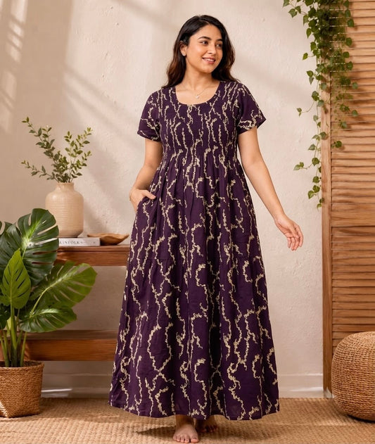 Smokey Model Nighty (Purple)